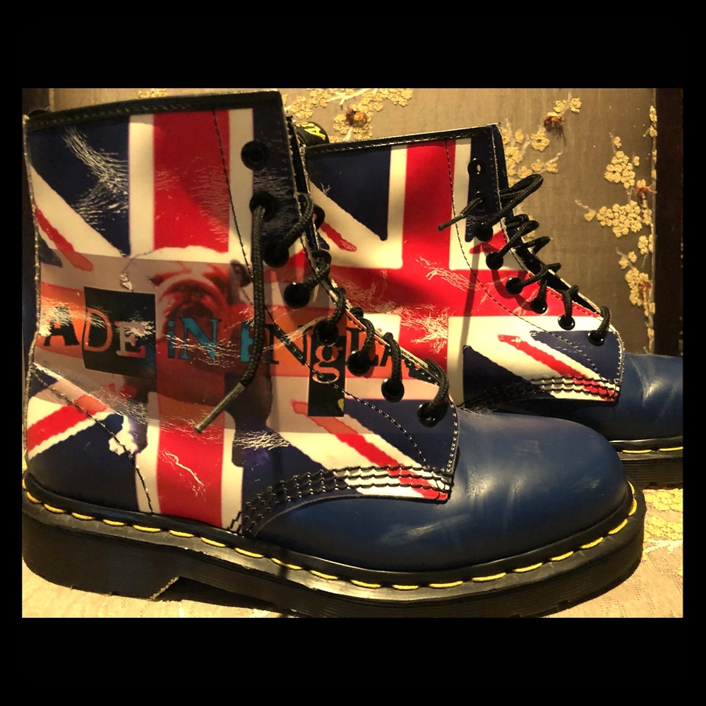 Union Jack Bulldog pascal 8 eye Doc Martens